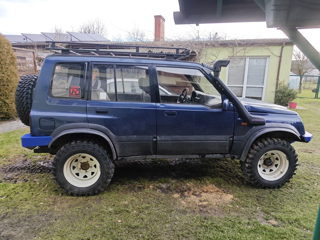 Suzuki Vitara 2.0 V6 LPG offroad