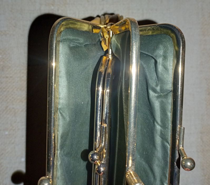 Дамский кошелек новый ,кожа