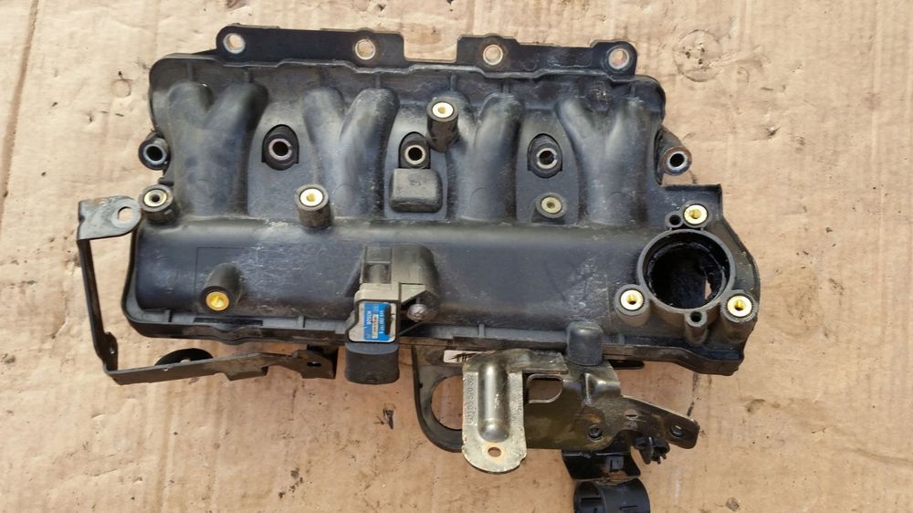 kolektor ssący opel 1.3 cdti 55213267