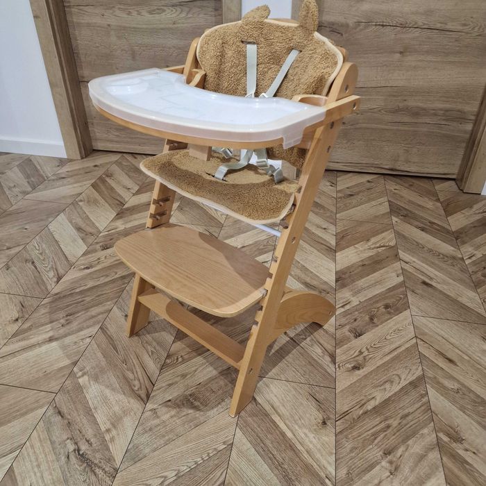 Krzesełko fotelik do karmienia ChildHome drewniane, ochraniacz