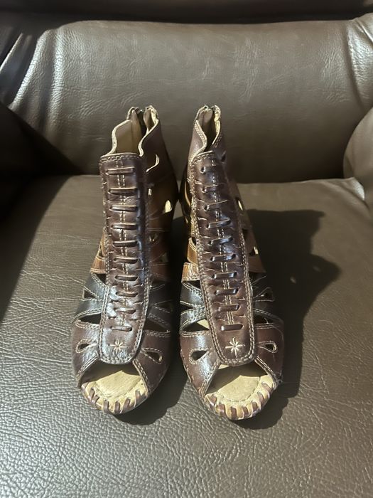 Sandálias Pikolinos