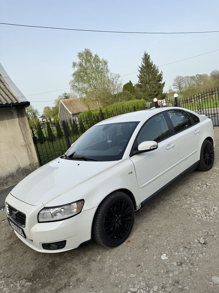 Ładne volvo s40