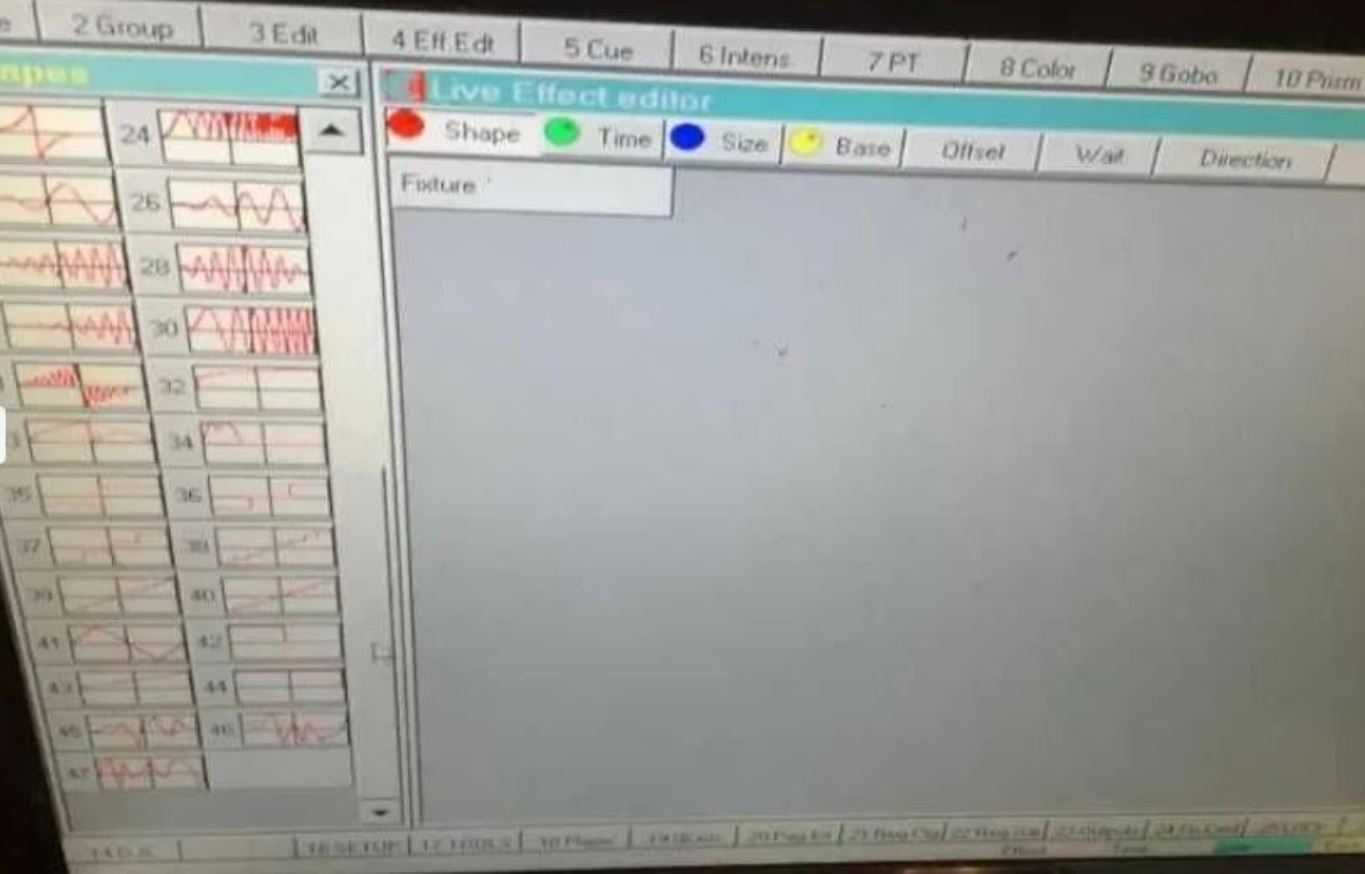 SGM REGIA 2048 OPERA - stół oświetleniowy kontroler sterownik DMX case