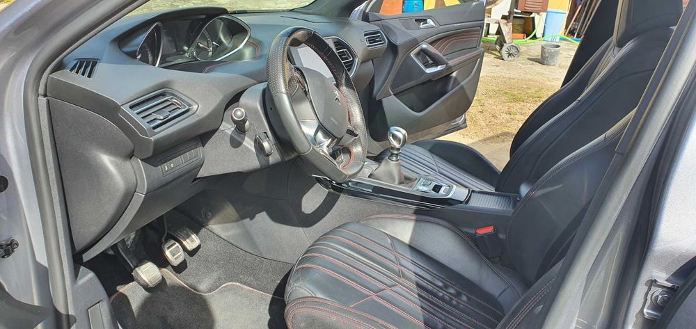 Carrinha excelente Peugeot 308 SW GT Line
