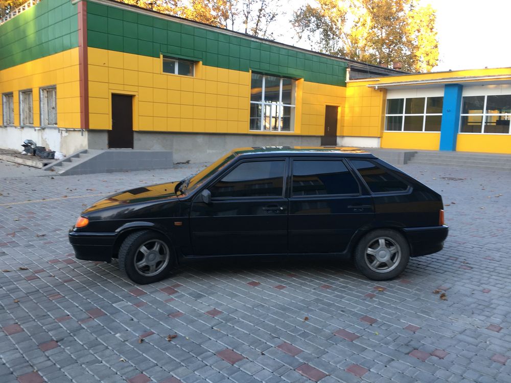 Легковой автомобиль Ваз 2114