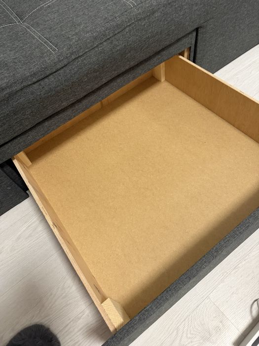 Ліжко-диван( зручний)