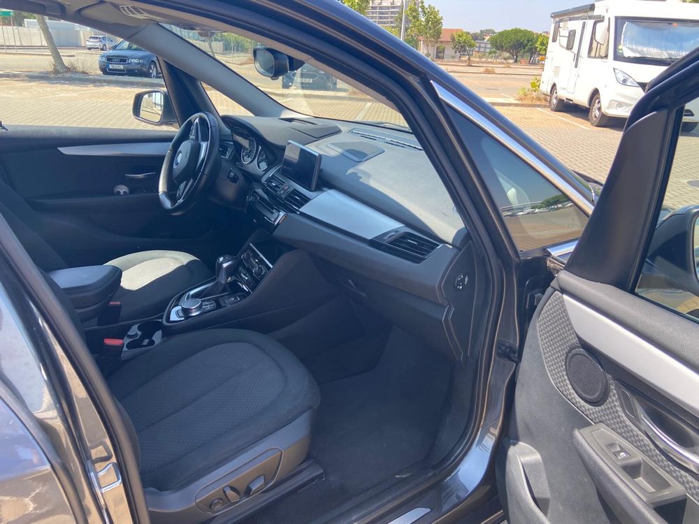 BMW 225Xe de 2018 com apenas 68.000 km