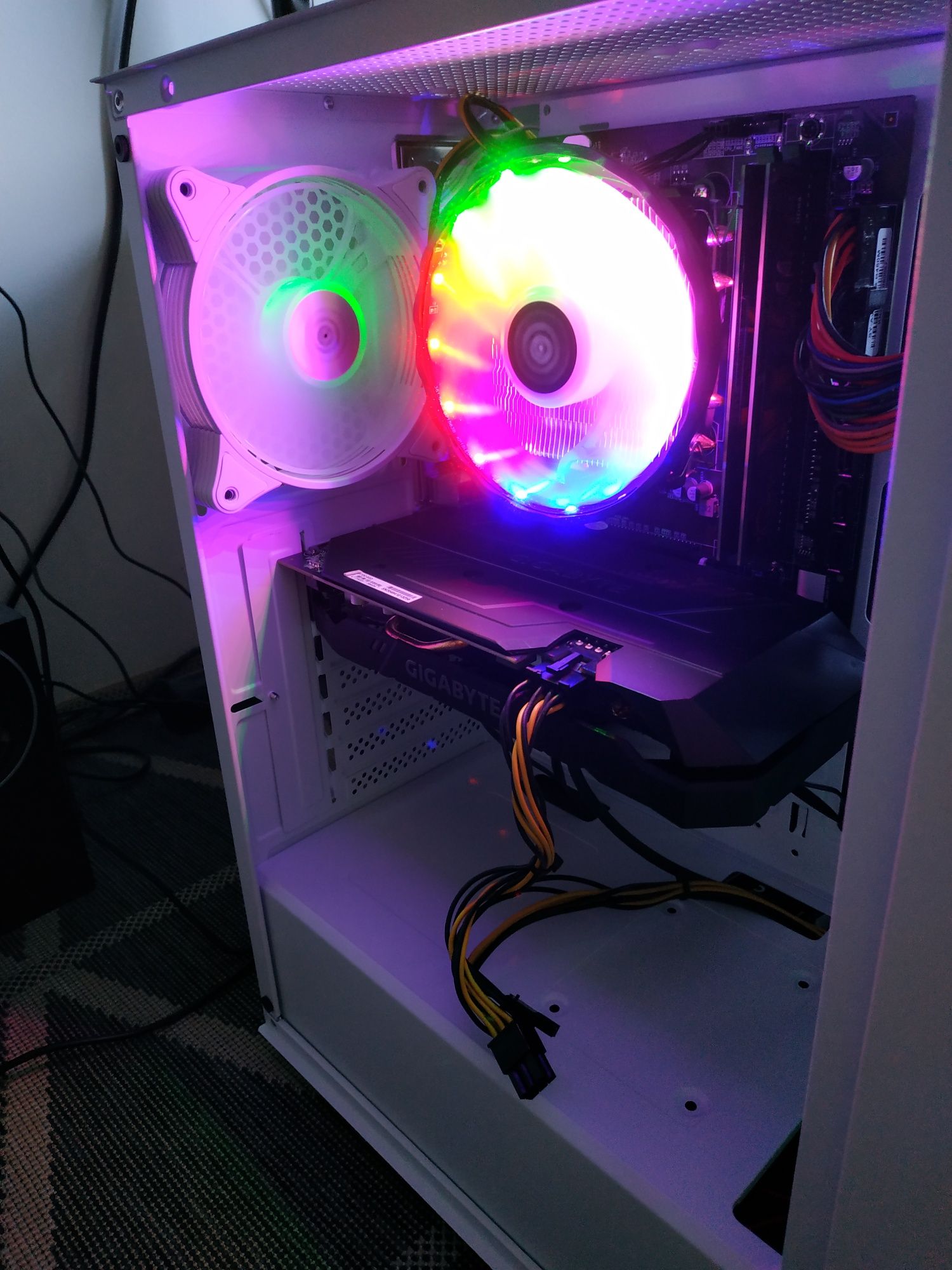 Komputer do gier Ryzen 5 2600/GTX 1660Ti 6 GB GDDR6/16 GB RAM DDR4/M2