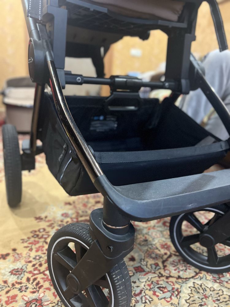 Carello Ultima після однієї дитини ,користувалися обережно