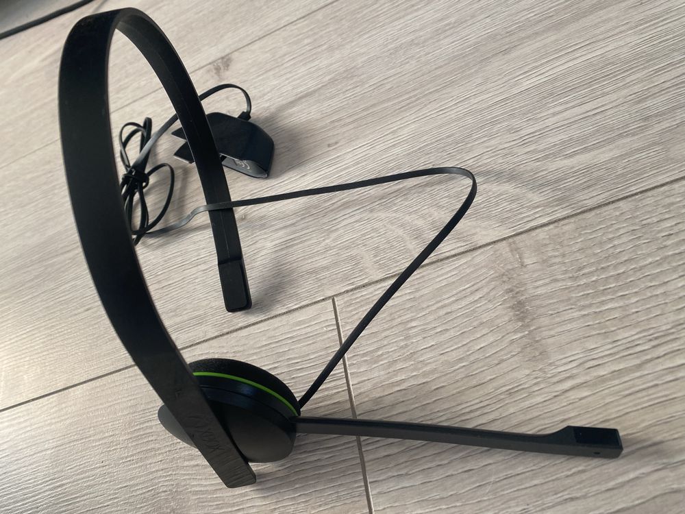 XboX One 500GB pad sluchawki pudełko gry