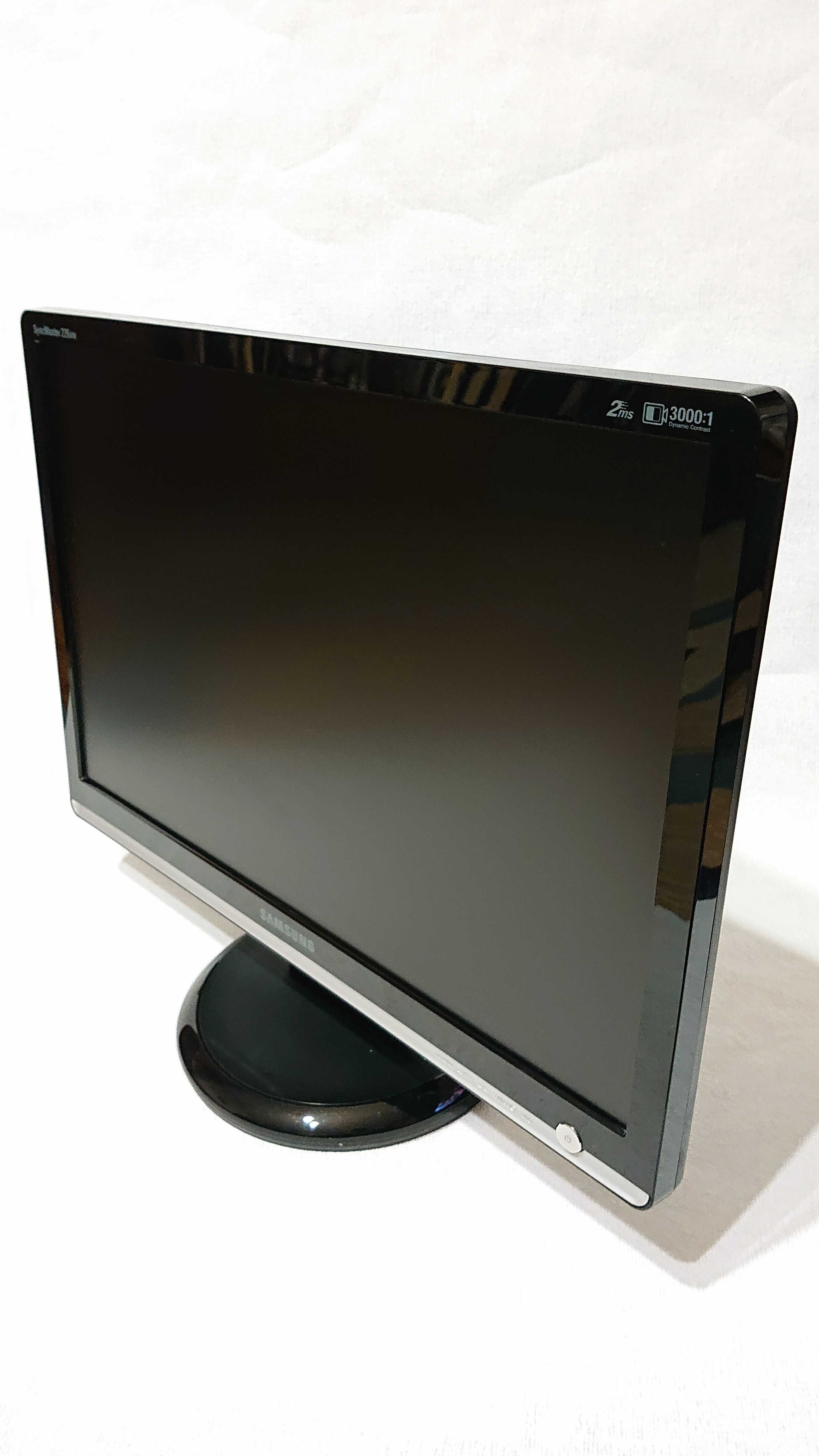 ЖК монитор Samsung 226BW 22" широкоформатный