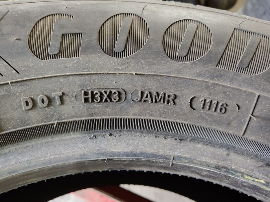 225/60R16 GoodYear Efficient Grip   L486/7H