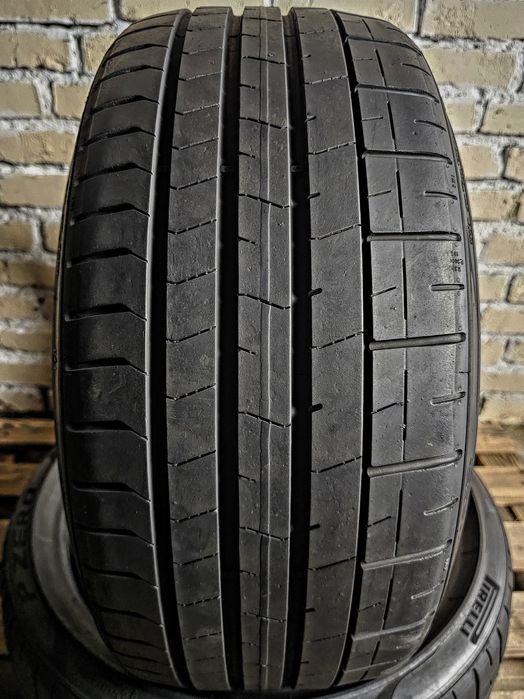 Пара 235/35r19 Pirelli | 7mm | Italy | 2020 | Преміум шини | Ідеальні