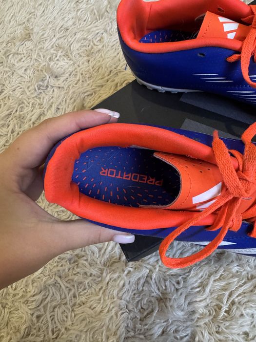 Сороконіжки Adidas. Оригінал! З оф.магазину. Розмір 37. Стан нових!