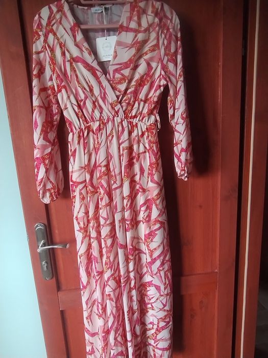 Nowa z metką Świętae Fantastyczna sukienka  wesele wizytowa chrzciny