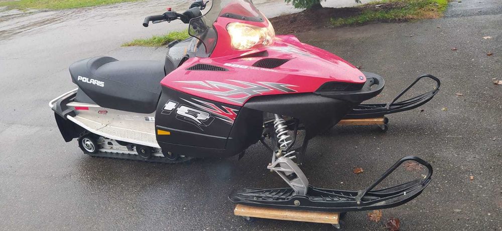 Skuter śnieżny Polaris 600 HQ Crossfire