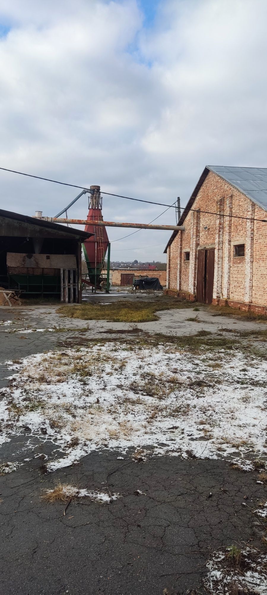 Продам ділянку 1 га