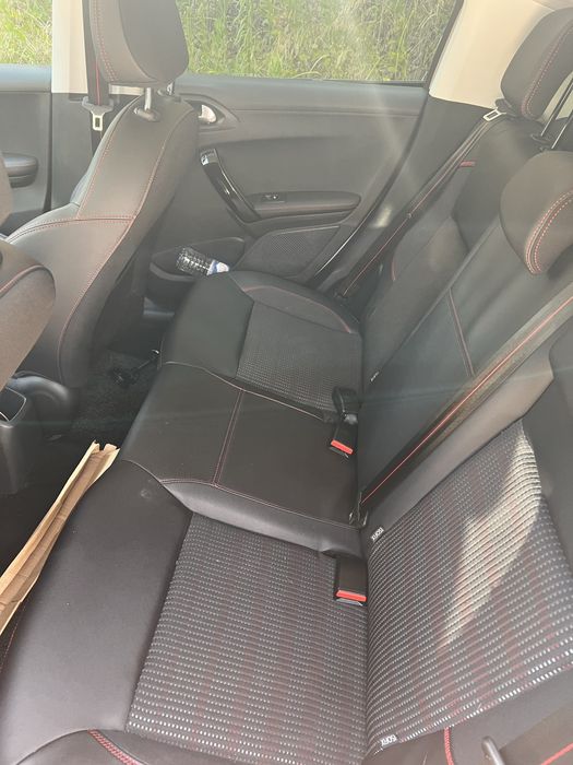 Peugeot208gtline