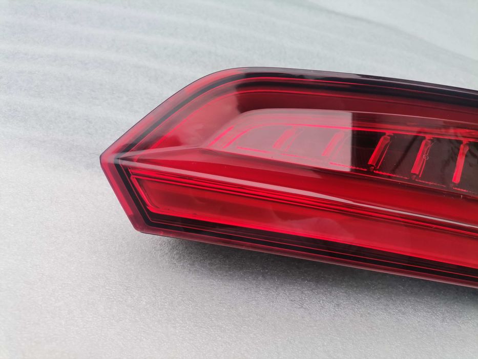Lampa prawy Tył Q5 80A FY Matrix