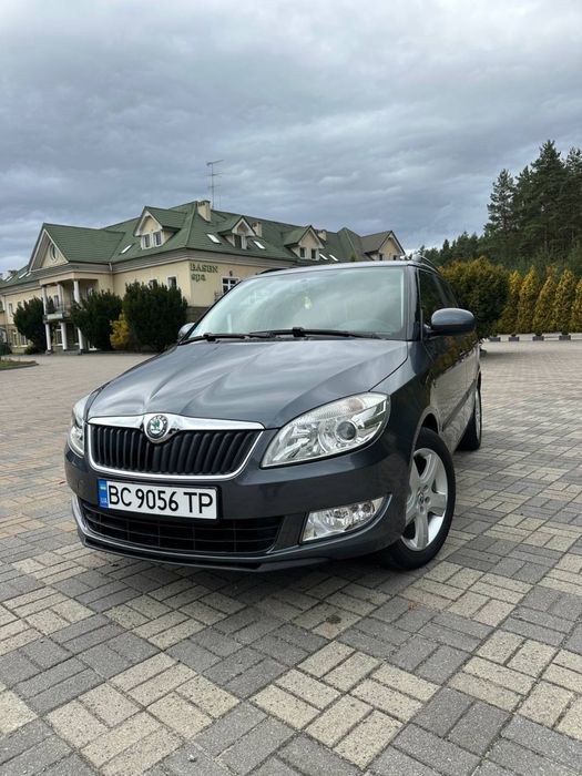 Skoda fabia 2011р
