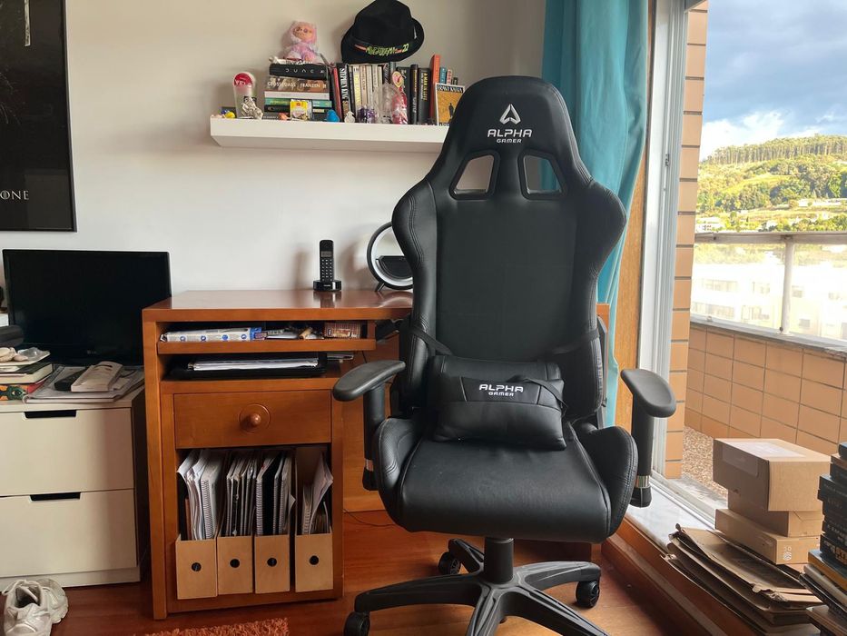 Vendo quarto tipo estúdio completo