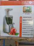 Соковитискач HILTON ae 3262