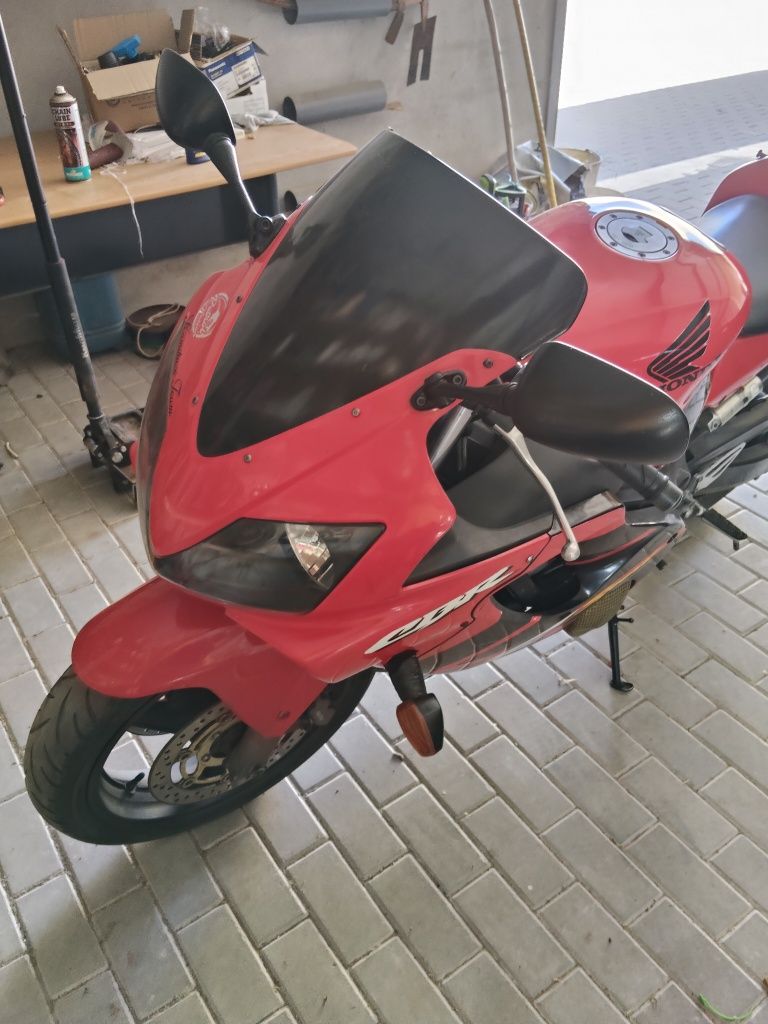 Vendo CBR 600 f4 sport