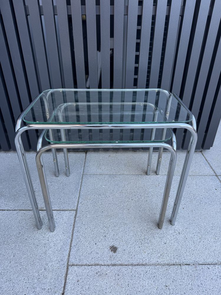 Conjunto de 2 Mesas de Apoio em Vidro e Metal - Estilo Moderno