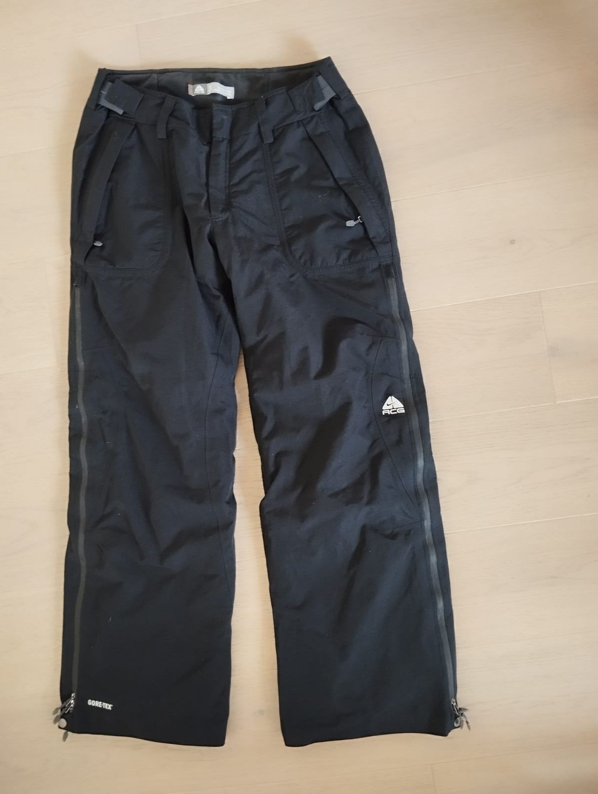 Spodnie snowboardowe Nike L czarne gore tex