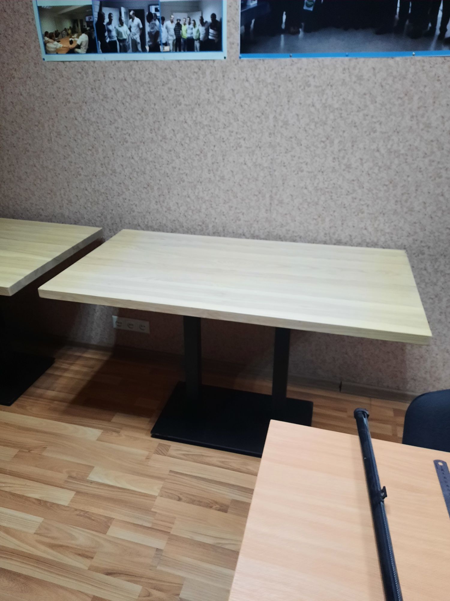 Столы для кафе .