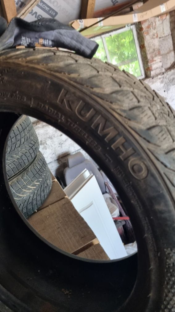 Komho wintercraft 245/45R19