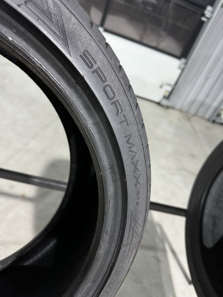 2x 205/40R17 84W Dunlop SportMaxx RT2 2016год 7mm