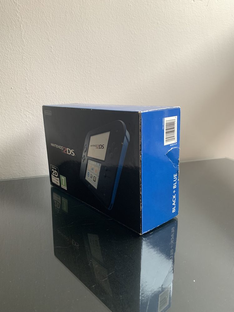 Nintendo 2DS pudełko