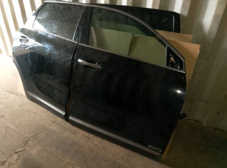 Sorento III 3 kolor czarny drzwi przednie tylne prawe lewe