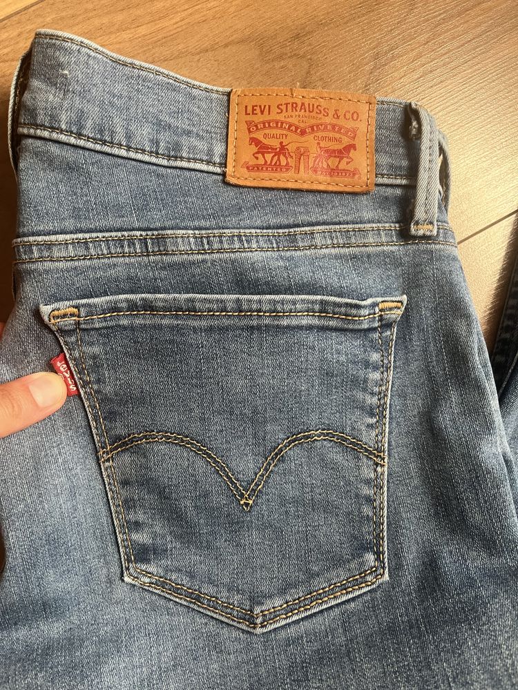 Spodnie jeansy M Levi W27 L 32 Super Skinny 710