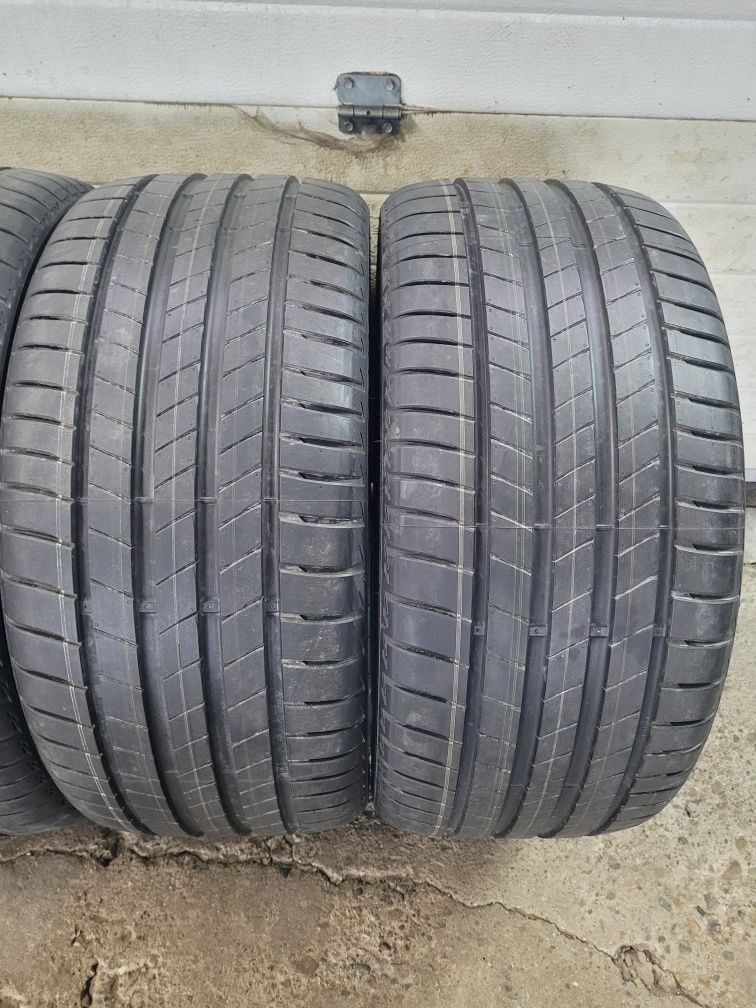 Opony letnie DEMO 255/35 R21 98V XL Bridgestone - 4 szt.