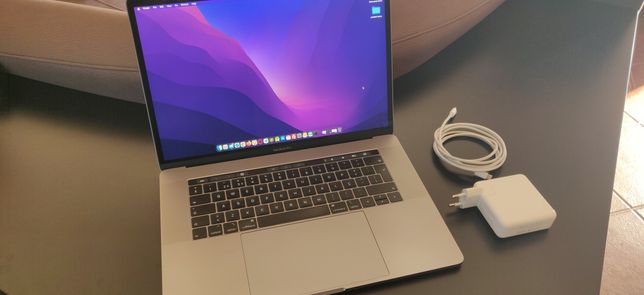 Mac book pro 2019 15-inch