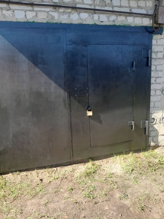 Продам  капітальний гараж 5 автобаза, цегляний