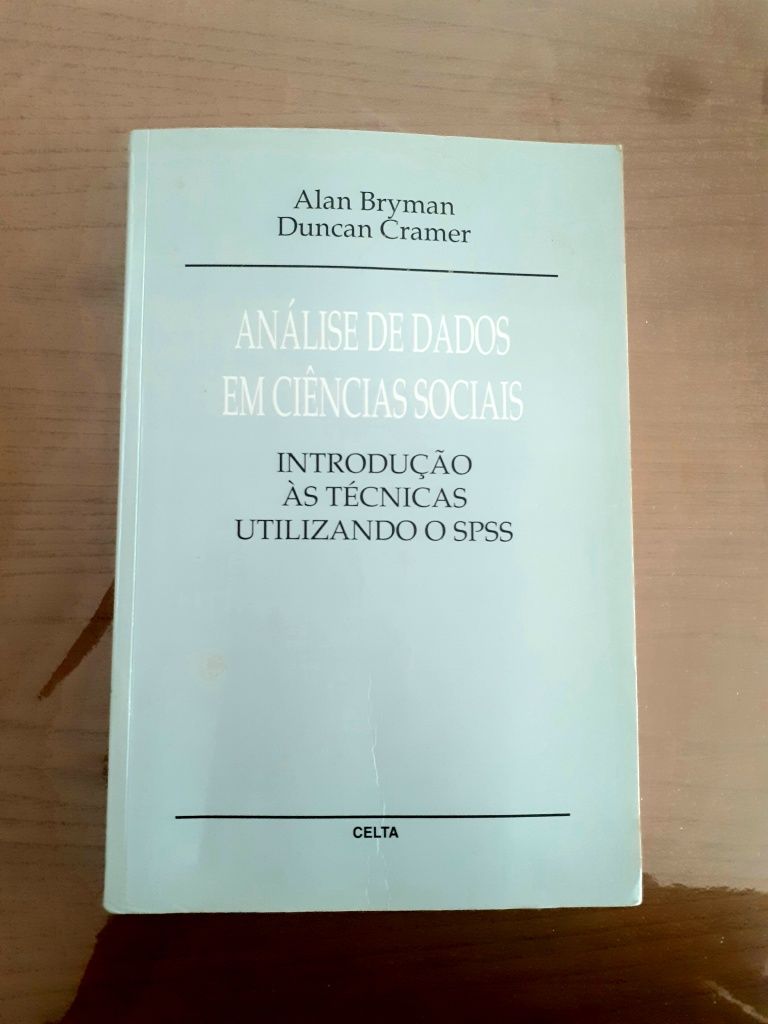 Analise de dados em Ciências Sociais - Introdução às técnicas SPSS