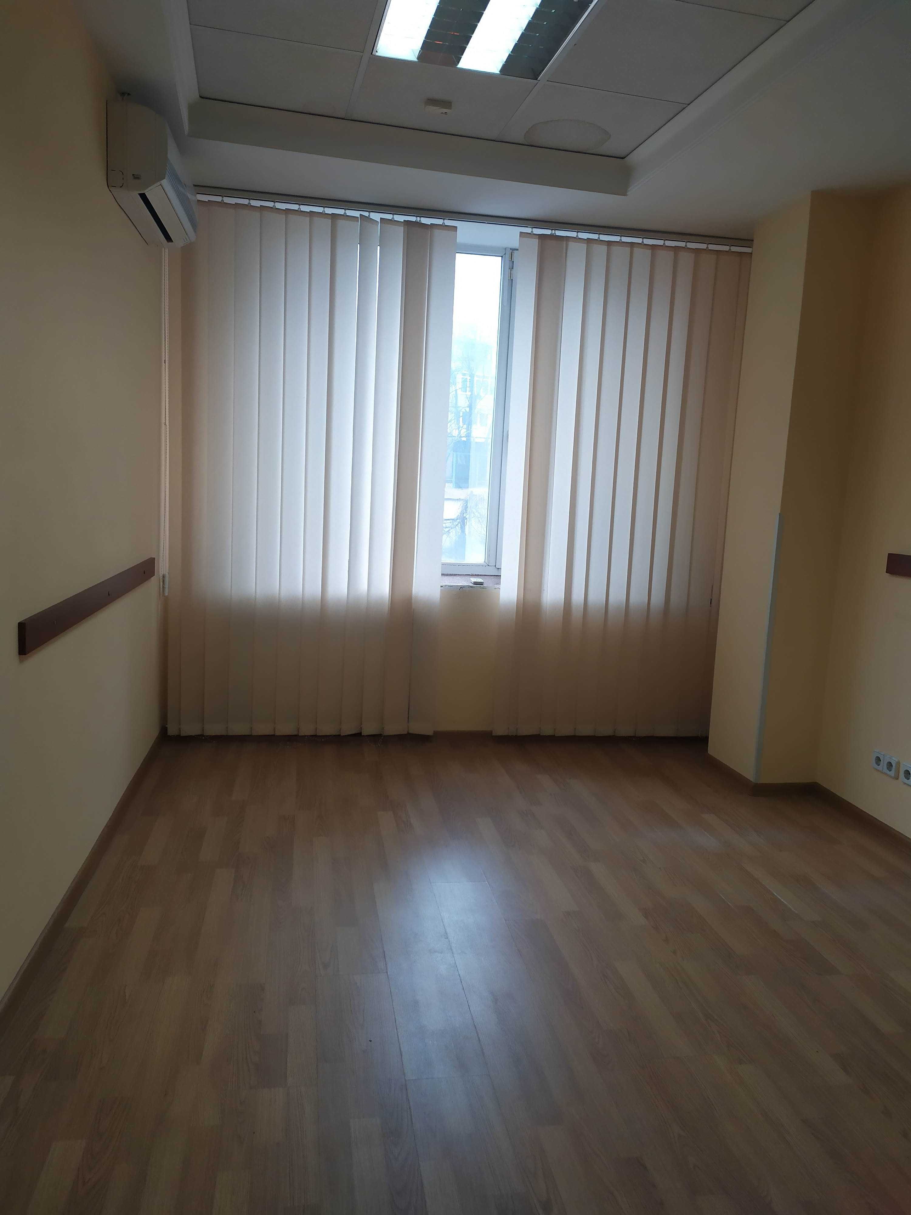 Продажа офисного центра 5400 м2 М. Зверинецкая, Киев.