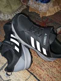 Buty chłopięce Adidas Terrex 38 2/3 ( 24,5 cm) bdb