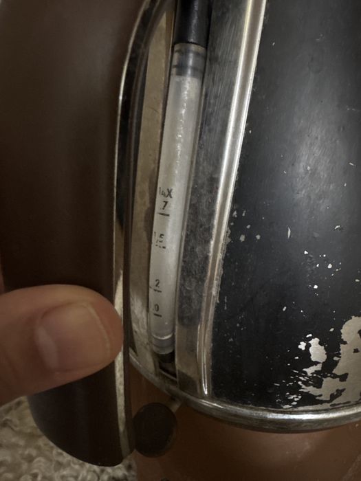 Чайник DeLonghi рабочий 1.7 литра