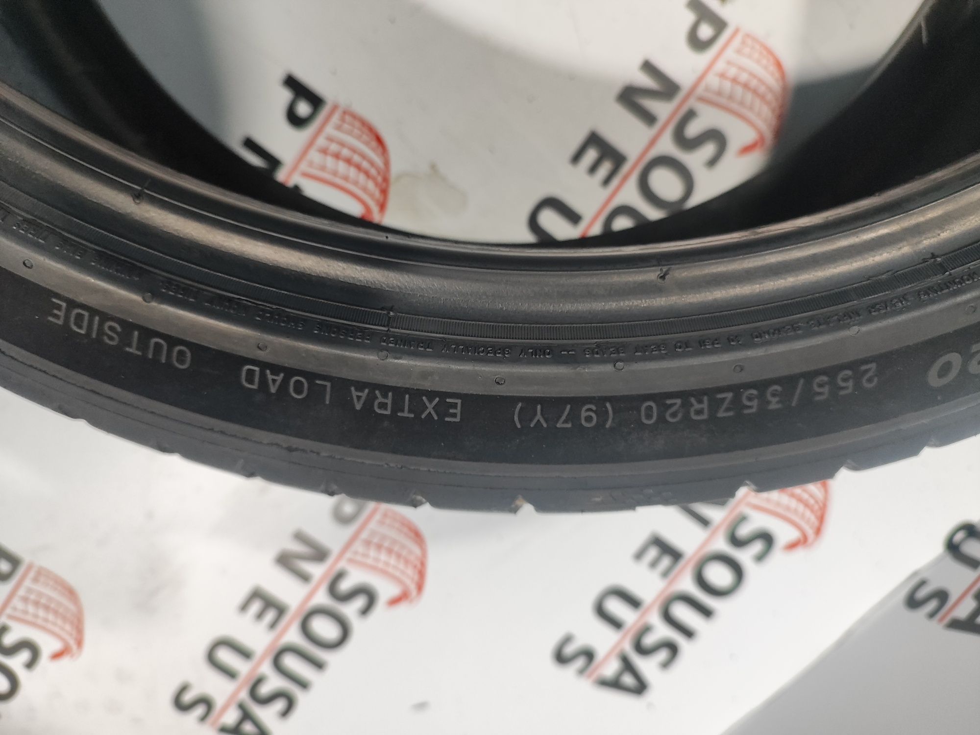 2 pneus semi novos 255-35ZR20 Michelin - Oferta dos portes