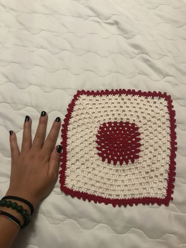 pano naperon de crochet feito a mao