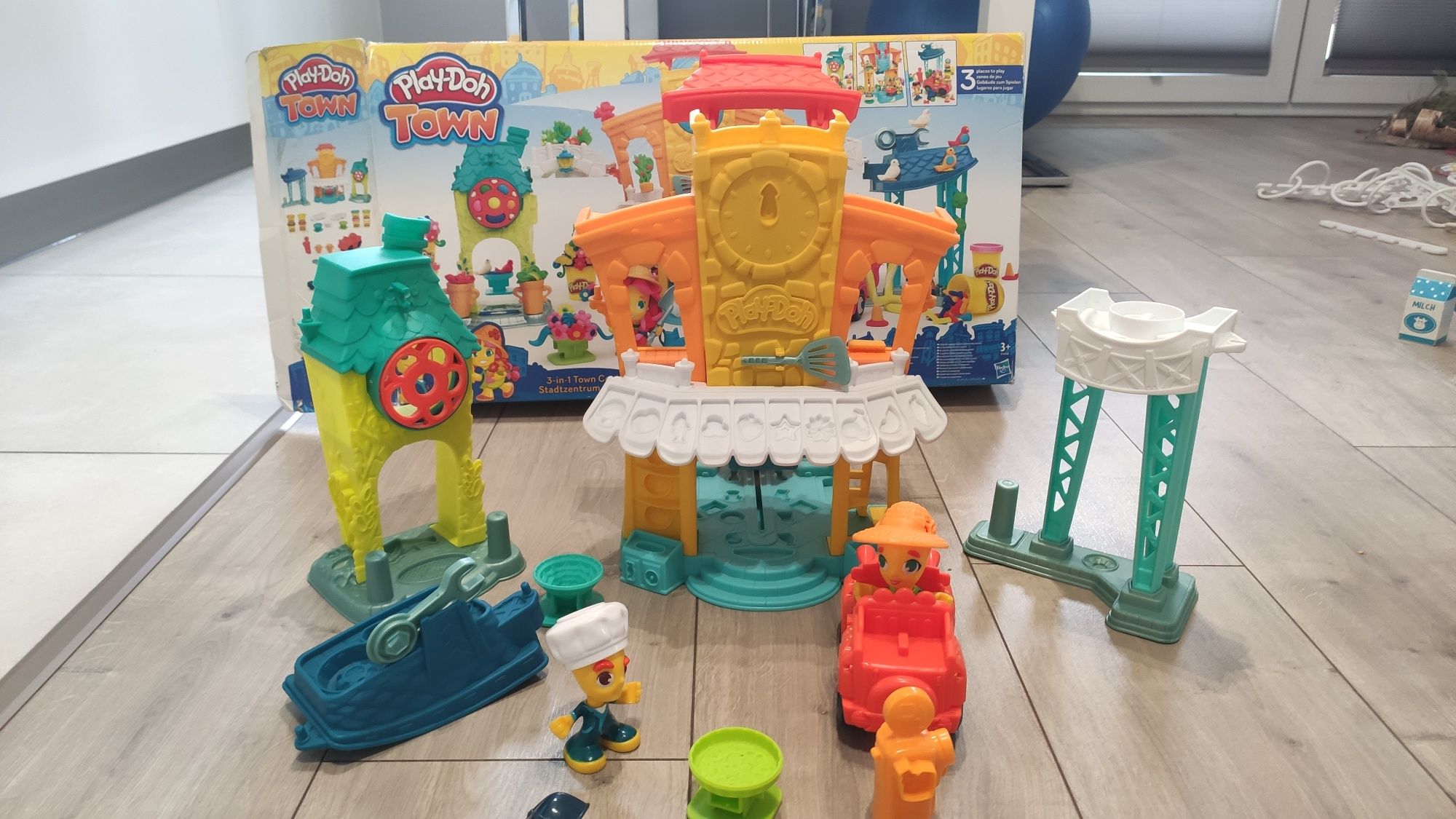 Mega okazja cenowa Duży zestaw Play Doh miasto