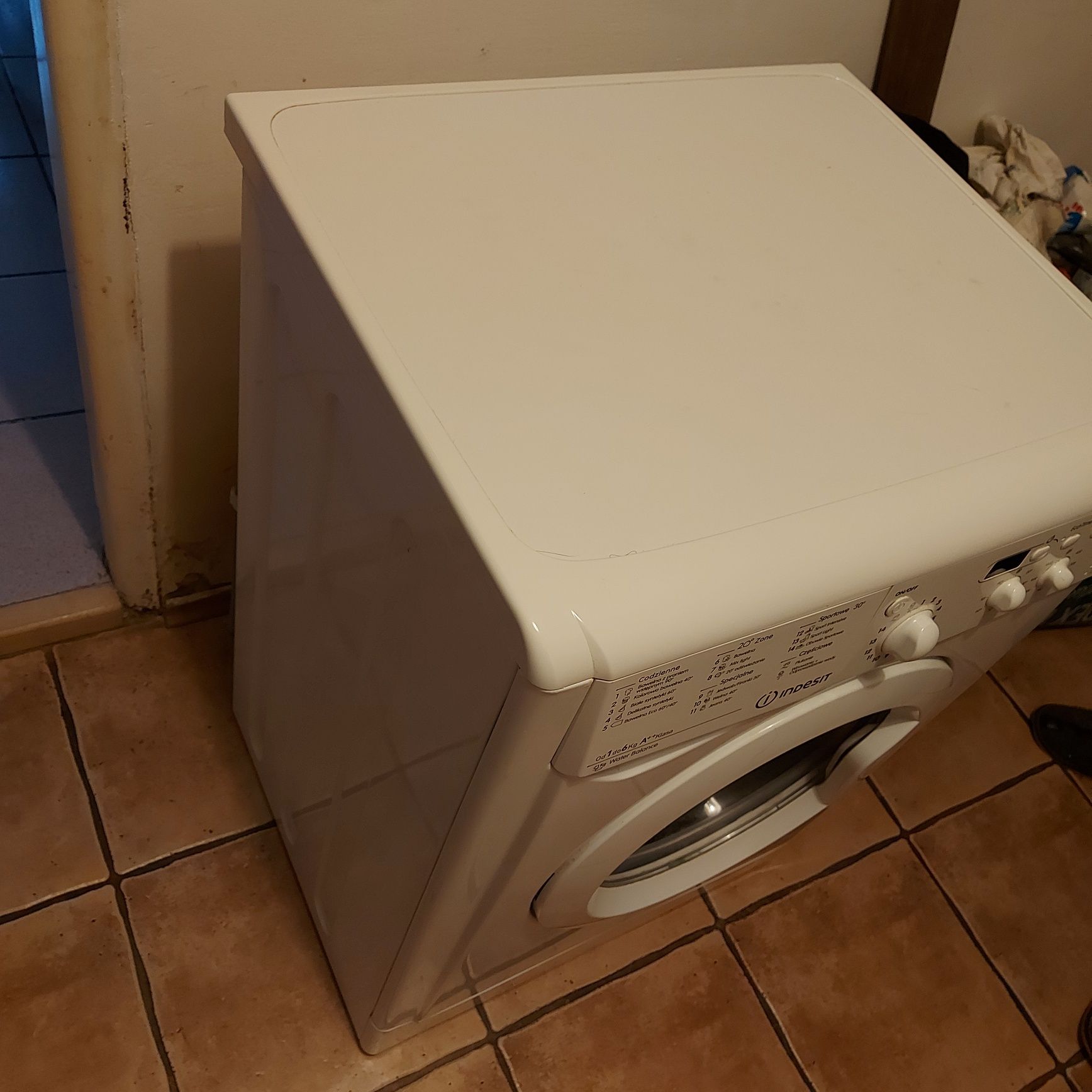 Pralka Indesit biała 6kg 60cm szer.