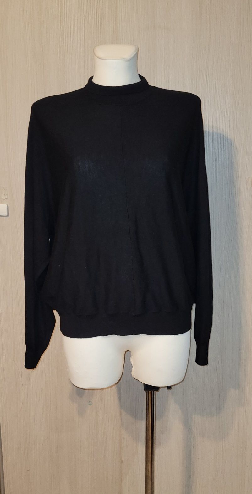 Swetr czarny rozmiar 3 XL H&M