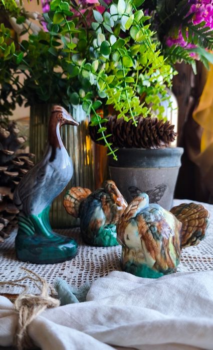 Статуэтка фигурка майолика чайник графин старинное стекло подсвечник