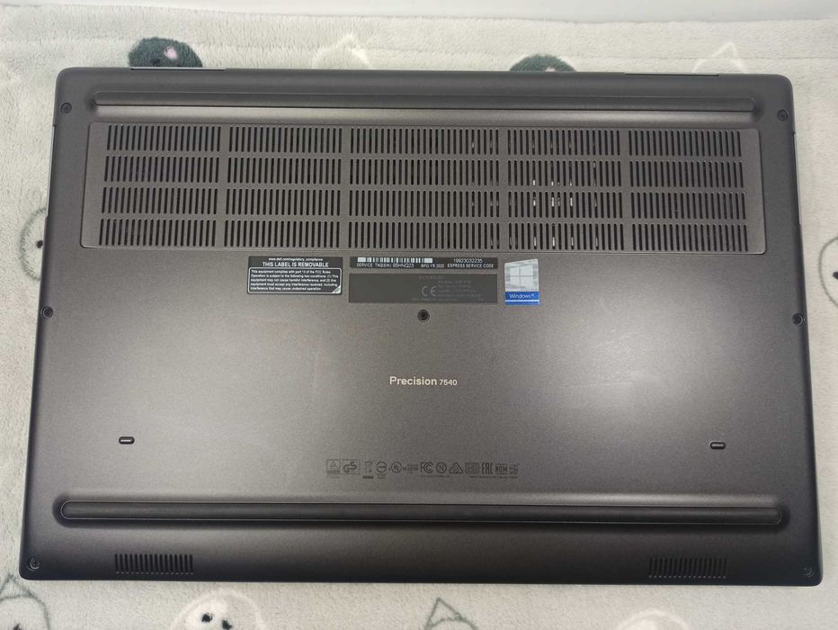 Ігровий ноутбук Dell 7540 IPS/i5 4ядра/16gb/nvme 512Gb/T2000 4gb