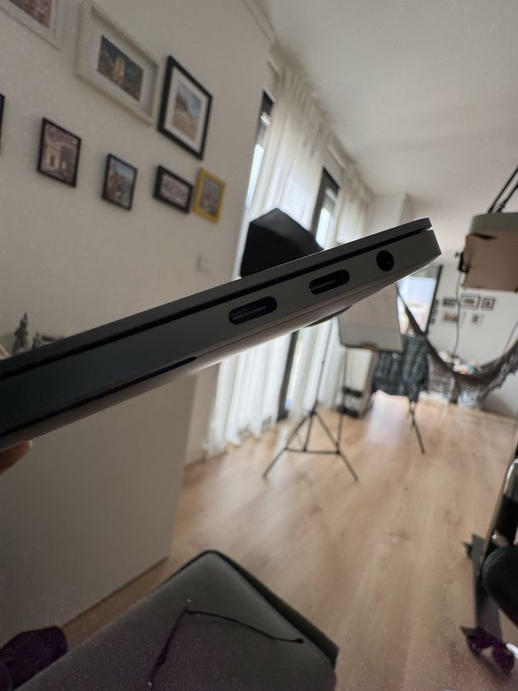 Macbook Pro 16GB 1TB SSD